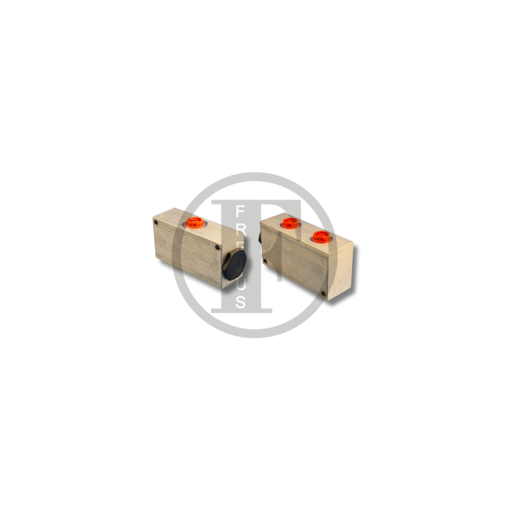 Flow divider 01594594